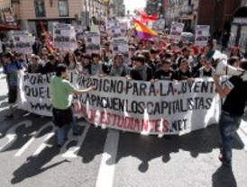 Los estudiantes se rebelan contra los recortes y la reforma laboral