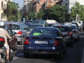 La M-40 complica el tráfico de este lunes