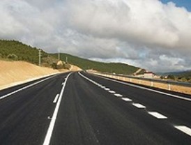 La crisis aparca el 30% de los coches en 'finde'