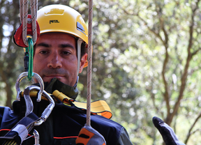 Salvador Victoria, 'agente forestal'