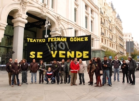 Protesta contra la "privatización" del Fernán Gómez