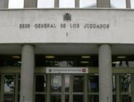 Declaran con una hora de retraso los tres ex guardias civiles acusados de espionaje