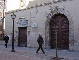 Una rotonda enfrenta a Guardía Civil y Policía en Alcalá