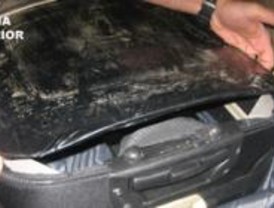 Un detenido en Barajas por llevar 13 de kilos de heroína