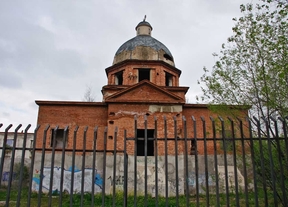 Usera recuperará su 'iglesia rota' 30 años después