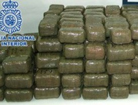 Llevaba más de 560.000 euros en hachís