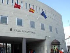 Un caballo de la Policía de Parla, sin operar por falta de presupuesto, según el PP