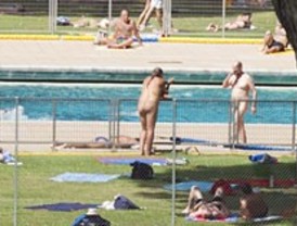 El pantano de San Juan y La Pedriza, lugares preferidos por los nudistas madrileños