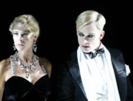 Crítica teatral.-La caída de los dioses: masacre del repollo