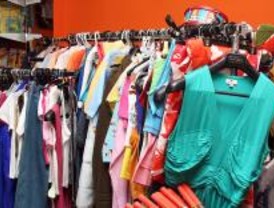 Un mercadillo solidario en Vicálvaro