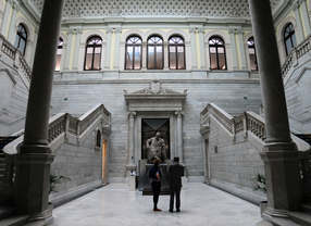 La Biblioteca Nacional y el Arqueológico, caras del 'banco central' de la cultura