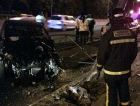 Dos mujeres heridas al empotrarse contra la valla lateral de la A-5 a la altura de Cuatro Vientos