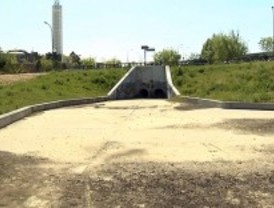 Vecinos de Sanchinarro denuncian 'la muerte' del arroyo de Valdebebas