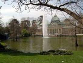 Una exposición fotográfica muestra la historia del Retiro