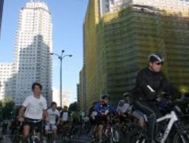 300.000 ciclistas participan en la Fiesta de la Bicicleta