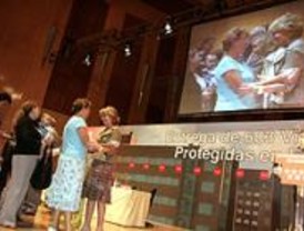 La Comunidad entrega 603 viviendas de alquiler en La Ventilla y el Ensanche de Vallecas