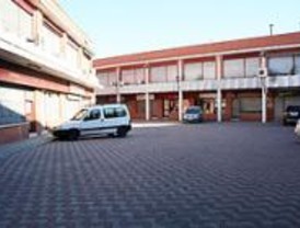 Vecinos de Villaverde se niegan a ceder una parcela al Arzobispado