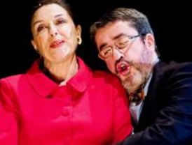 Crítica teatral.- Una comedia española: Reza y sigue