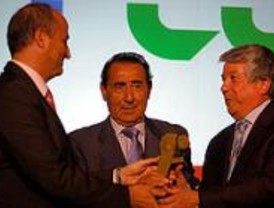 Arturo Fernández asume la presidencia de CEIM tras la renuncia de Díaz Ferrán
