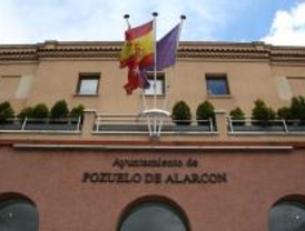 Minuto de silencio en Pozuelo de Alarcón por las mujeres maltratadas
