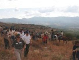 Una marcha recorre la Sierra del Rincón