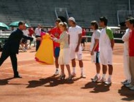 Aguirre visitó en Las Ventas a los 'toreros' de la Copa Davis