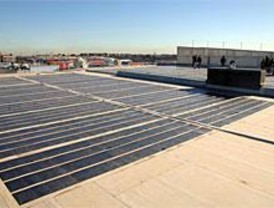 Récord mundial de eficiencia para una célula solar de doble unión