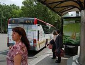 Carabanchel mejora sus paradas de autobús