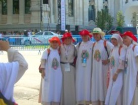 Los peregrinos abarrotan el centro en su 'día libre'