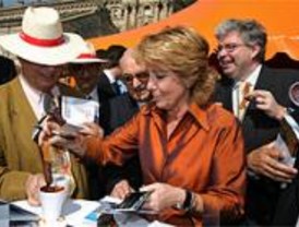 Aguirre reclama al Gobierno que se traspase a Madrid el servicio de Cercanías