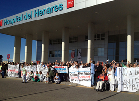 Sanidad presenta un 'plan B' a la privatización de hospitales