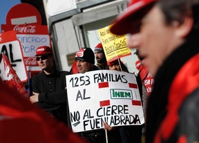 Acampada para evitar el cierre de la planta de Coca-Cola