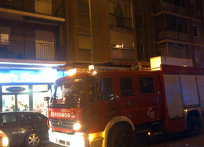 Una mujer de 82 años, grave tras arder un sillón en su vivienda