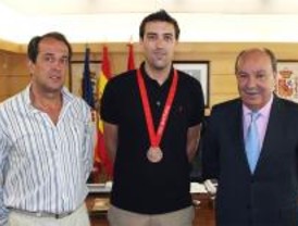 El medallista olímpico Pirri es recibido en el Ayuntamiento de Las Rozas