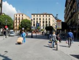 Vecinos de Lavapiés protestan contra las detenciones de inmigrantes