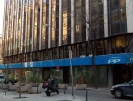 El PP tilda de 'denigrante' el espectáculo socialista sobre la financiación