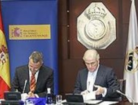 El Real Madrid y el Ministerio de Trabajo firman un acuerdo contra el racismo