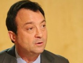 El PP obliga a Cobo a retirar su recurso contra los espías
