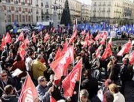 Manifestación de delegados públicos en la Puerta del Sol