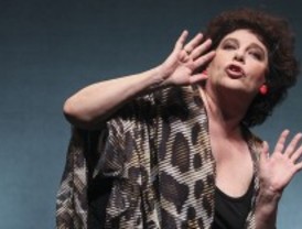 Charo López: "Me hacen reír muchas cosas"