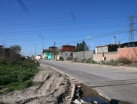 La Guardia Civil libera a una joven encerrada en una vivienda en la Cañada Real