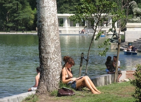 Una nueva ola de calor mantiene en alerta a Madrid