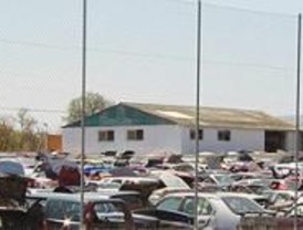 Seis detenidos al desmantelar un desguace ilegal donde vendían coches robados