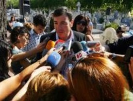 Gómez: 'Yo no tendría un consejero como Granados'