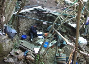 Neandertales y humanos modernos convivieron en Asturias hace 40.000 años