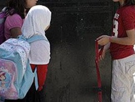 Las compañeras de Nawja se dejan el velo en casa