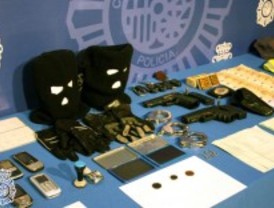 Atracadores que se hacían pasar por policías