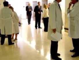 El 46,5% de los madrileños cree que la sanidad funciona bien pero necesita cambios