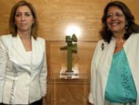 Elvira Rodríguez: 'Trabajaré para ser la presidenta de todos'