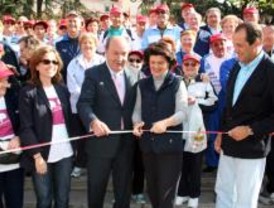 La Marcha Popular de Mayores recorre las calles de Las Rozas